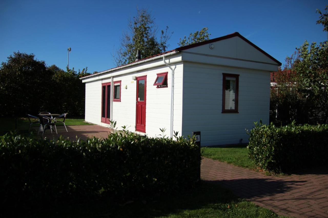 Hofgalow Chalet Op Camping "De Stal" Drijber Exterior photo